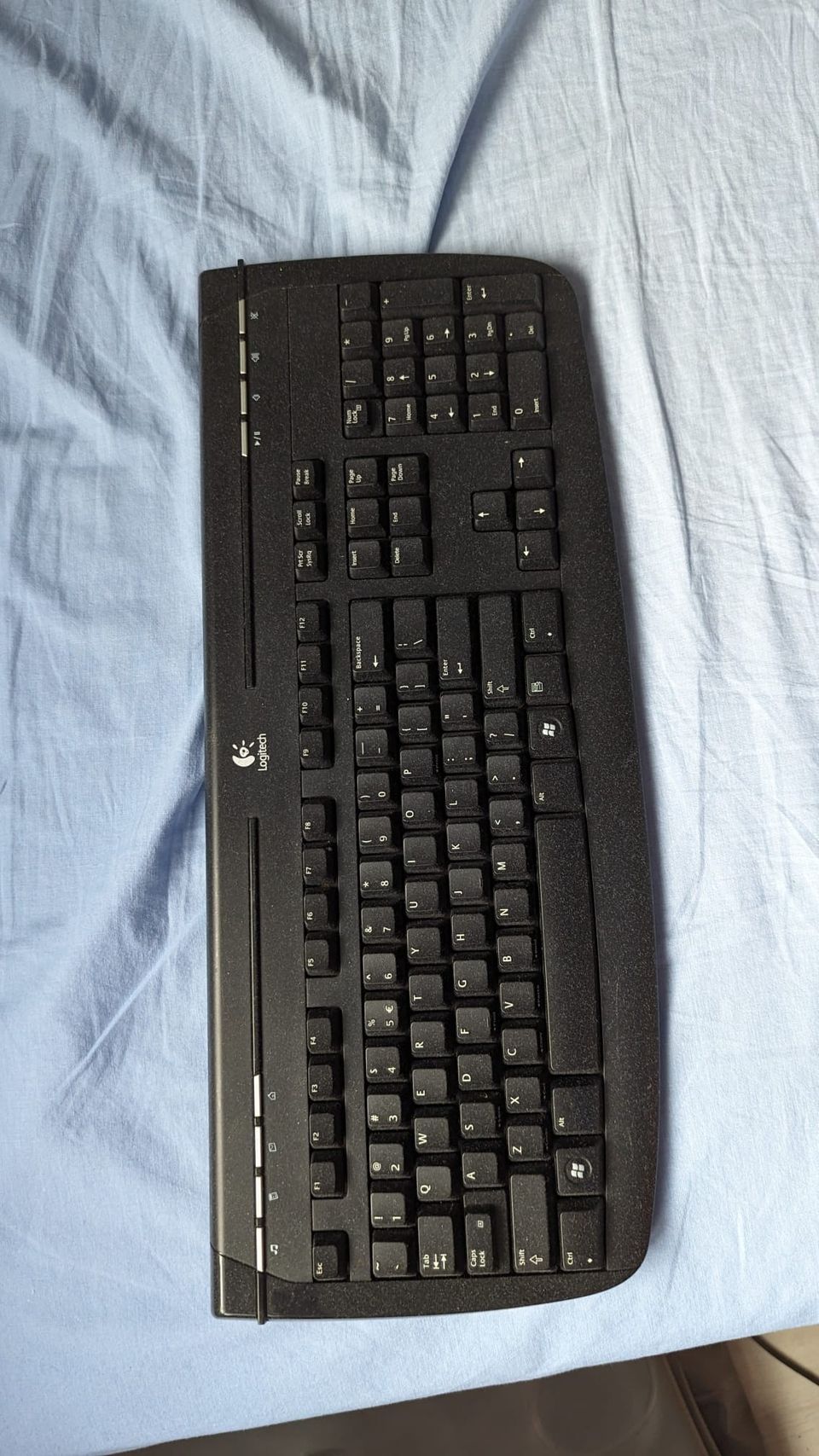 Wireless keyboard