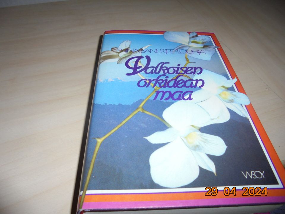 nina banerjee-louhija - valkoisen orkidean maa