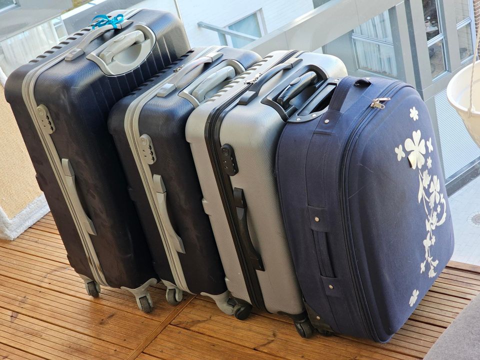 4 käytettyä toimivaa matkalaukkua