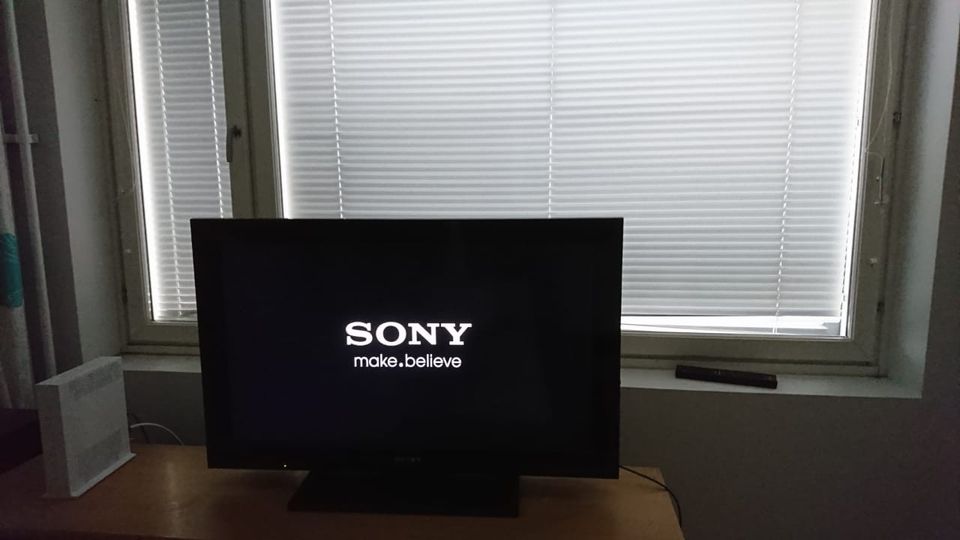 Sony TV KLV-32BX300