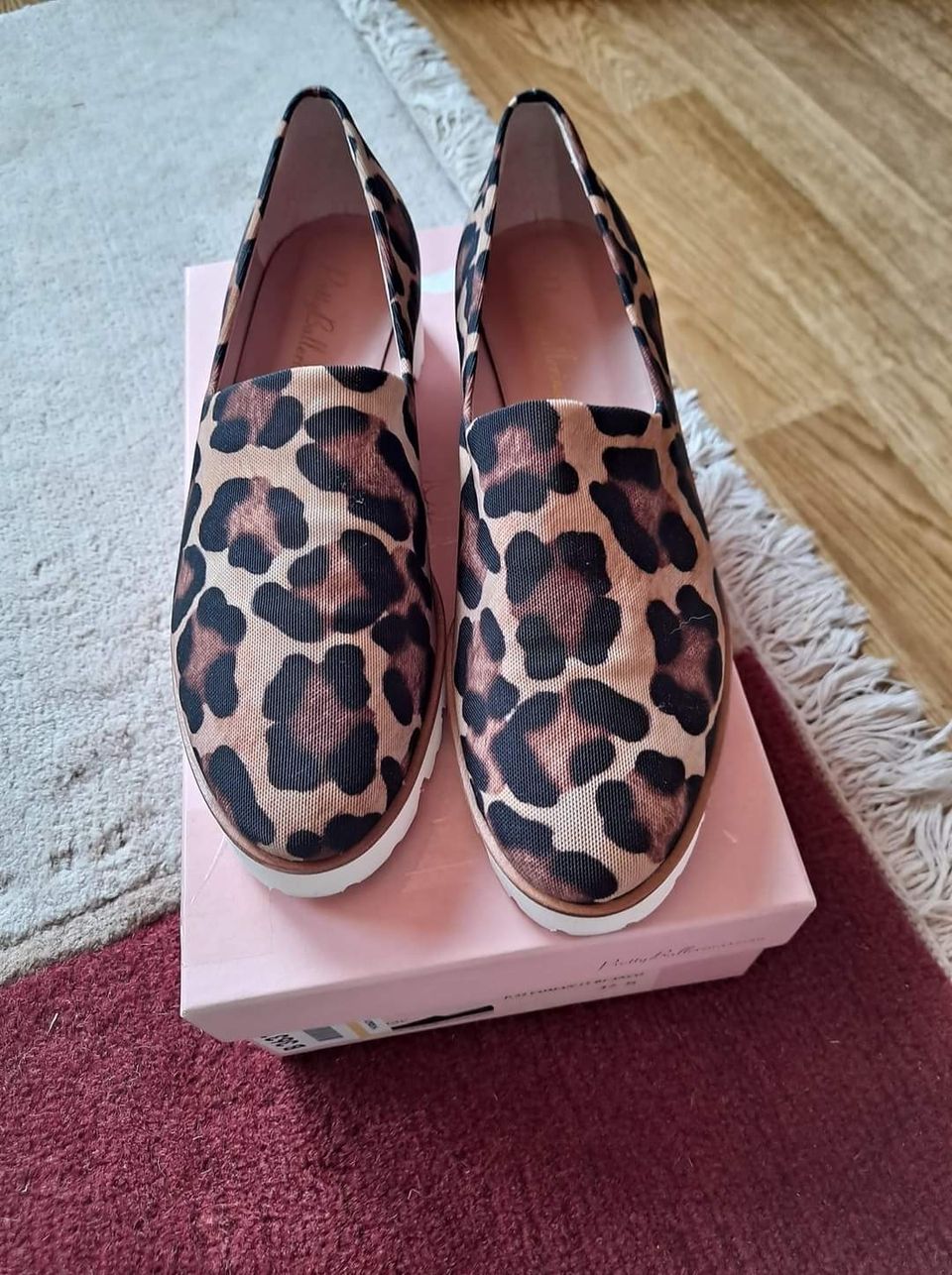 Pretty Ballerinas leopardi kengät