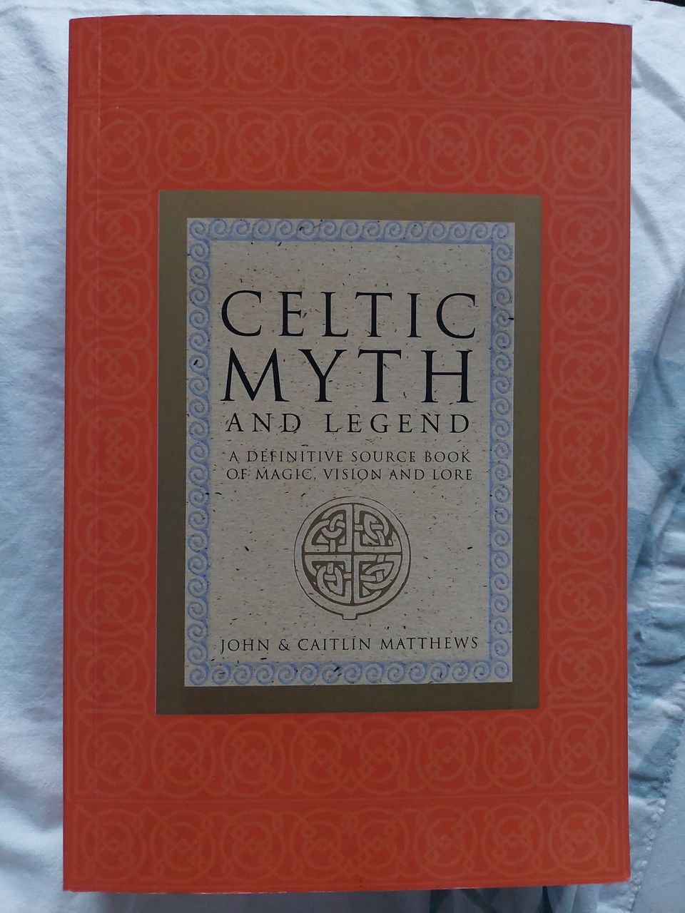 Celtic Myth and legend kirja