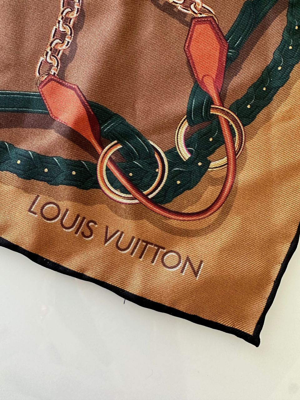 Louis Vuitton huivi