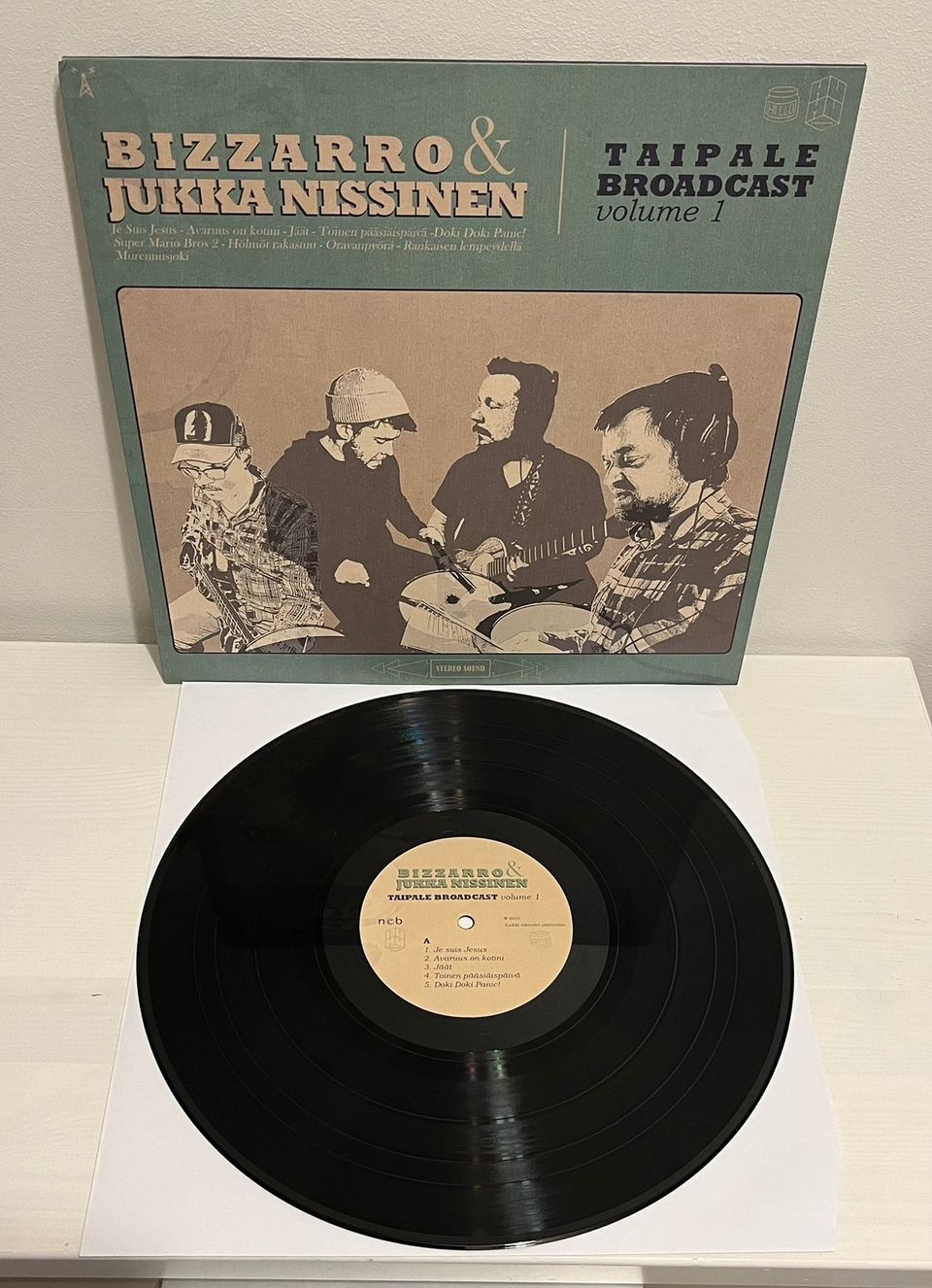 Bizzarro & Jukka Nissinen – Taipale Broadcast Volume 1