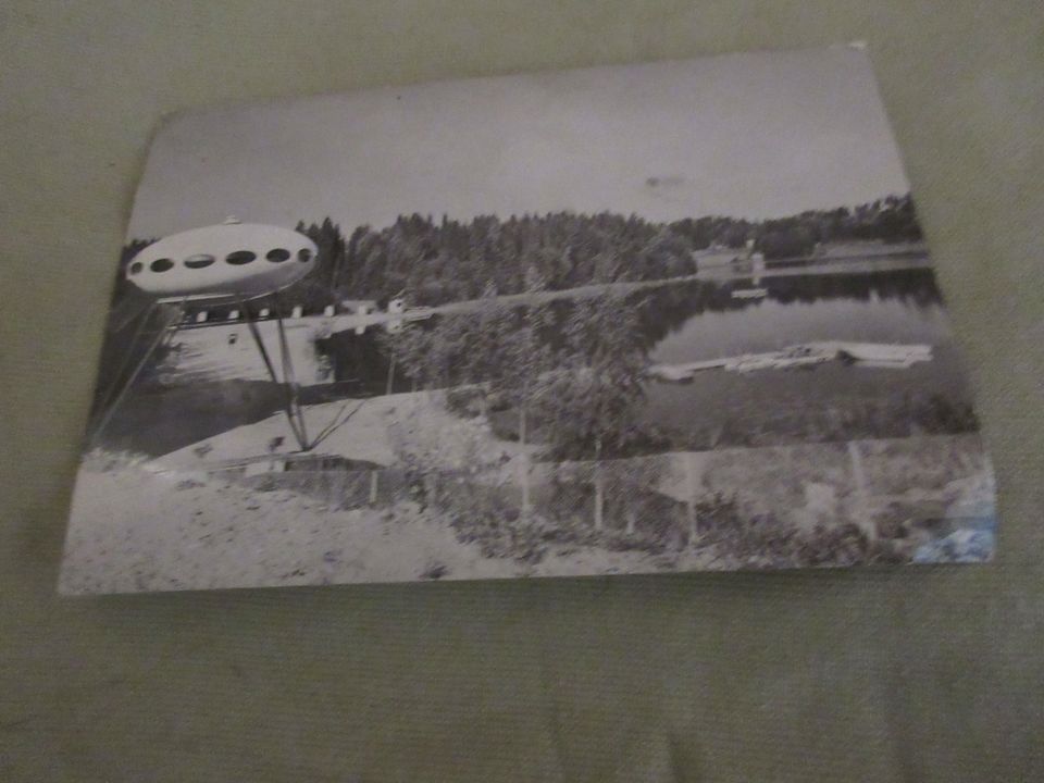 Futuro postikortti = Lahnajärven lentävälautanen