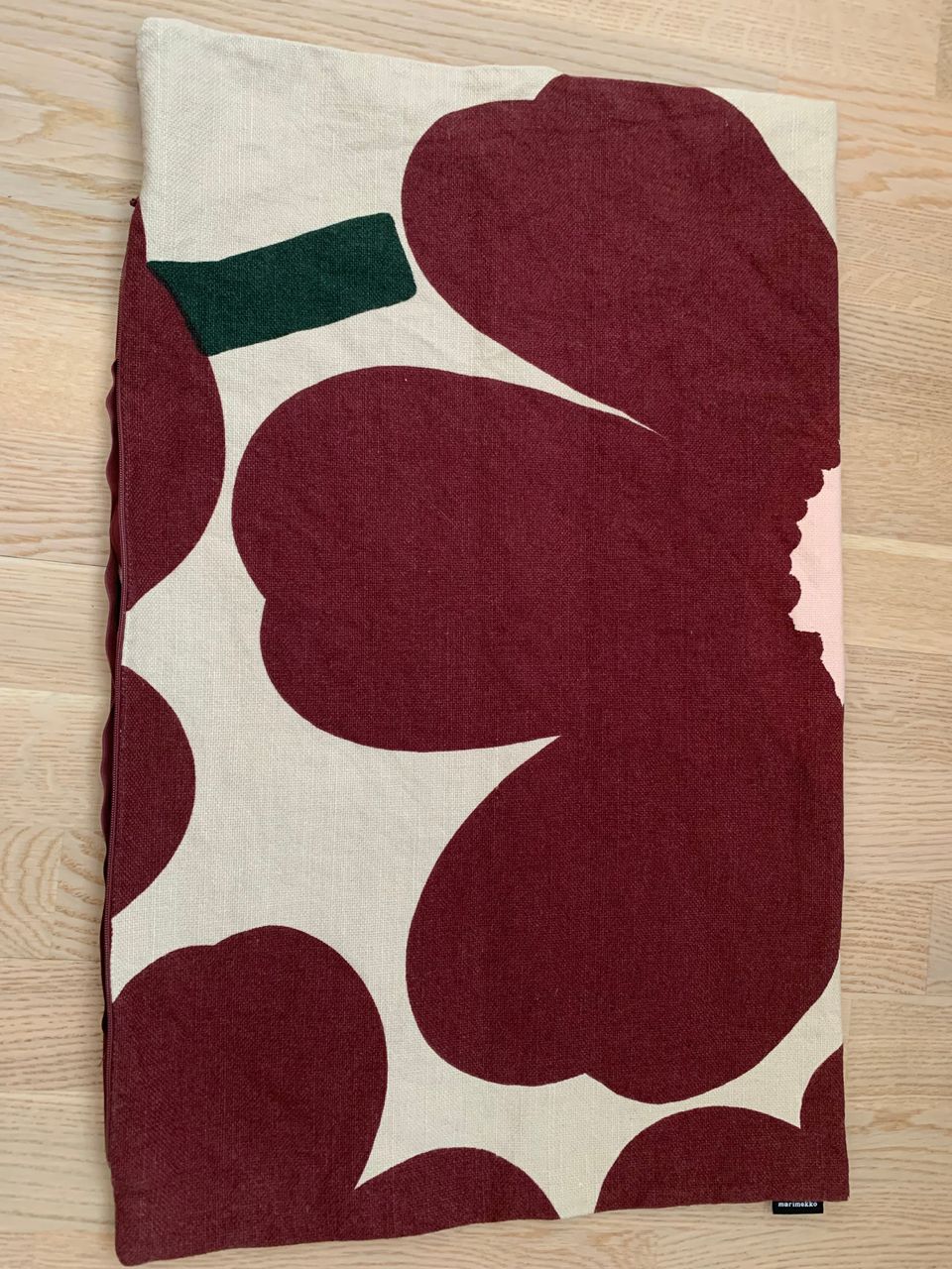 Tyynynpäällinen Marimekko