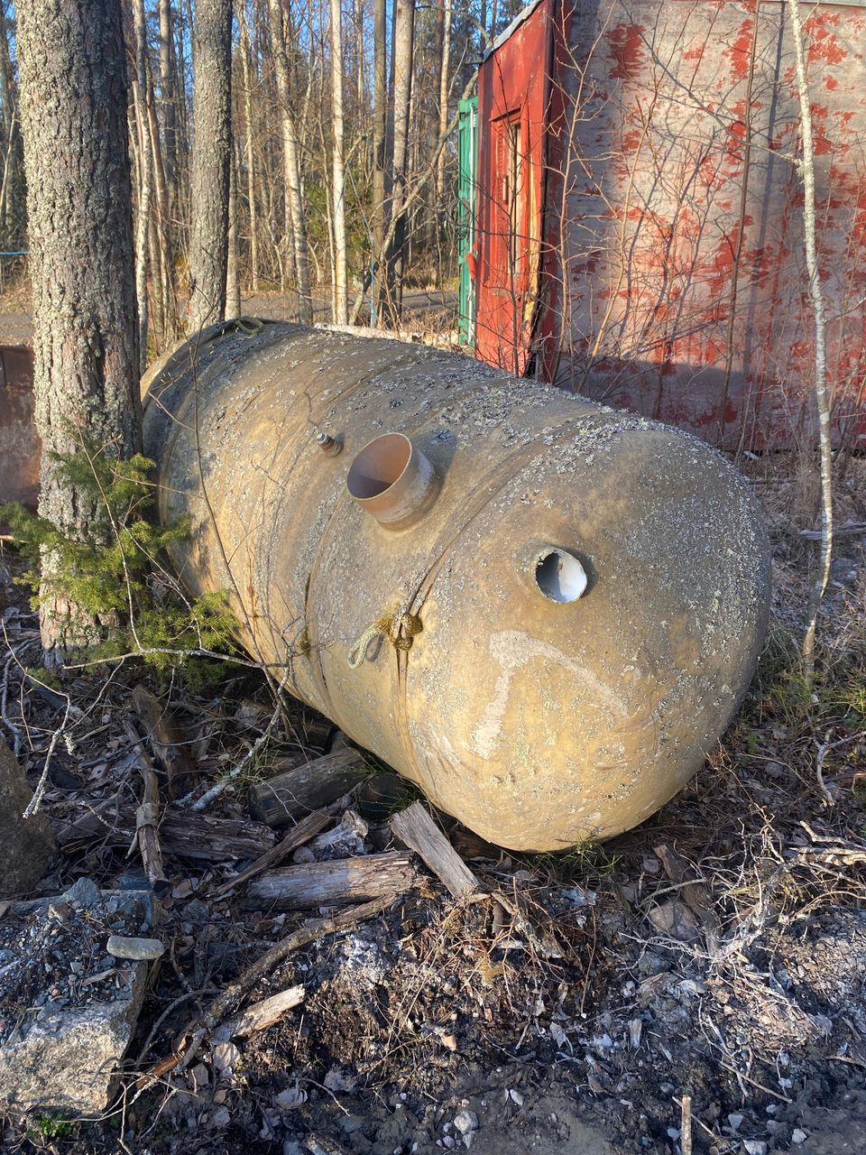 3 kuutiometrin lasikuituinen lokasäiliö