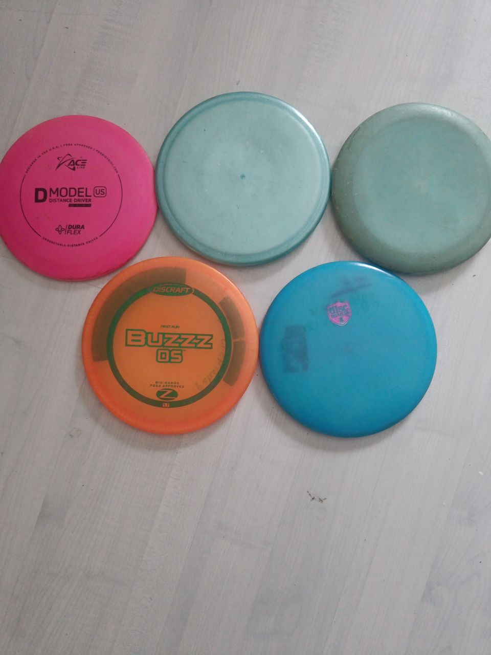 Frisbee kiekkoja 5€kpl tai kaikki 20€