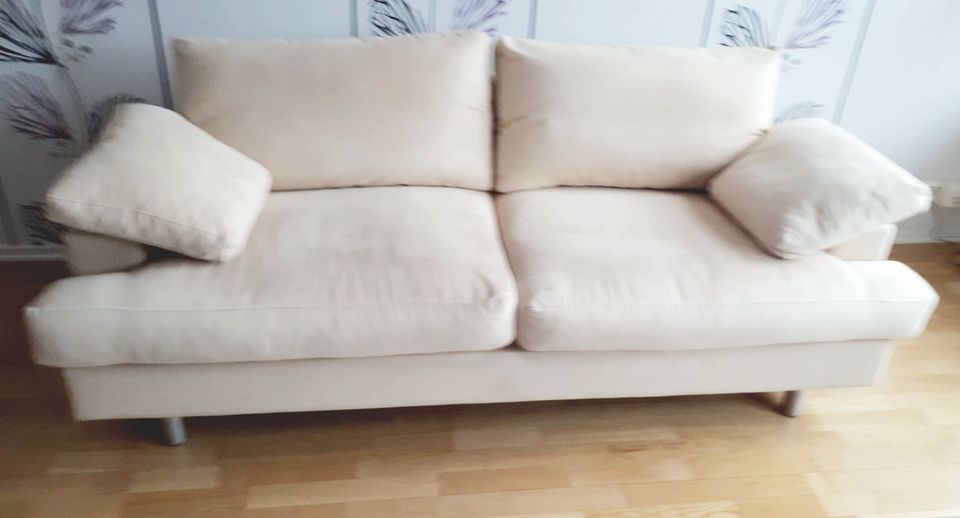 Kaunis ja mukava Pohjanmaan kalusteen 3 hengen sohva