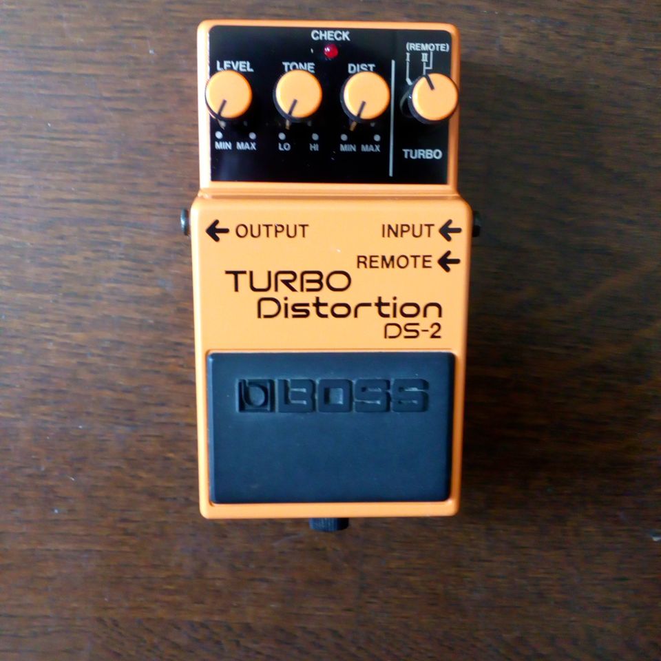 Boss DS-2