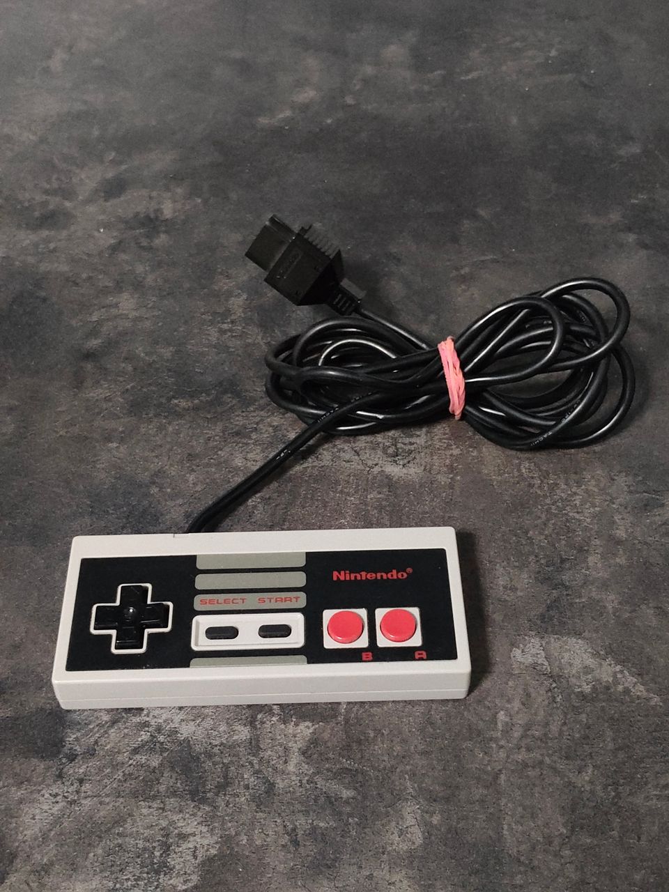 Nintendo NES ohjain (NES-004)