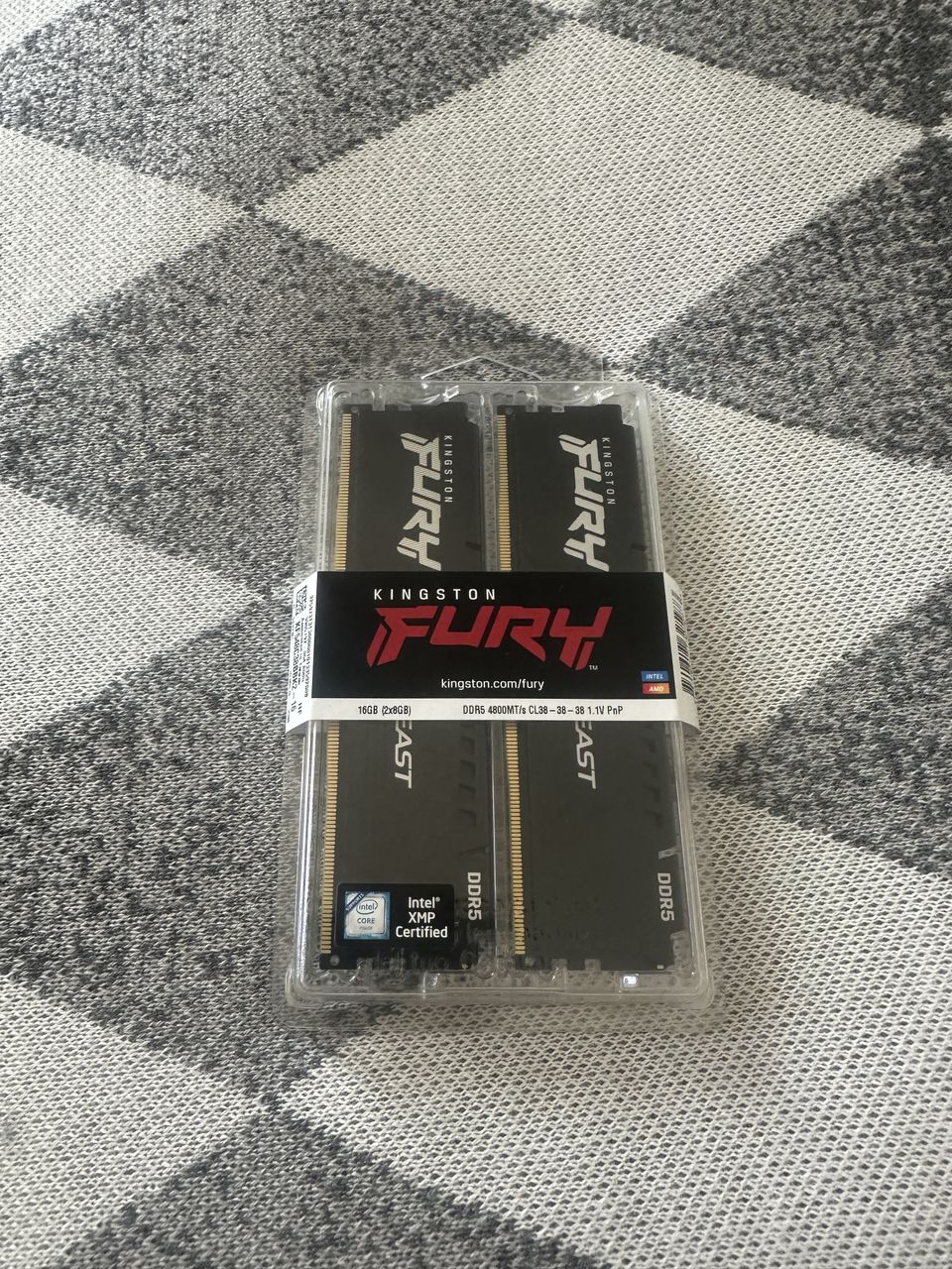 Kingston Fury Beast 16GB (2x8GB) 4800MHz CL38 DDR5 DIMM muisti