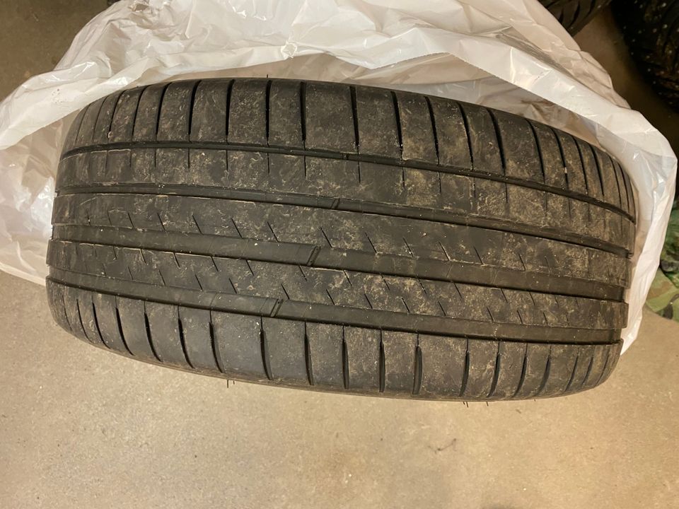 Kesärenkaat Michelin 235/45 ZR 18