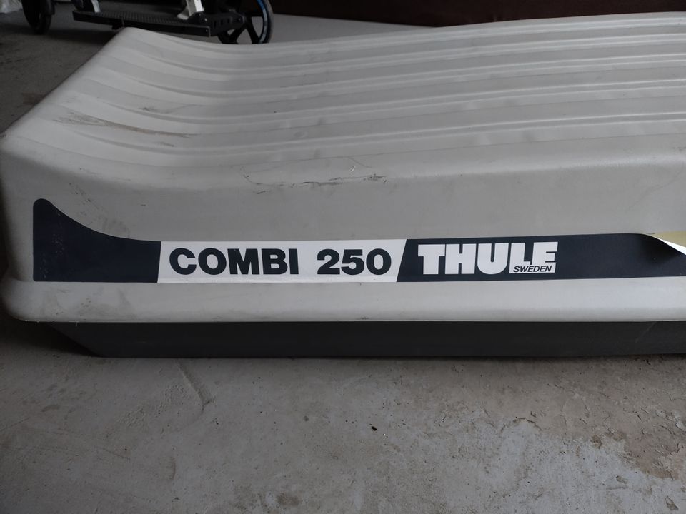 Suksiboksi Thule Combi 250