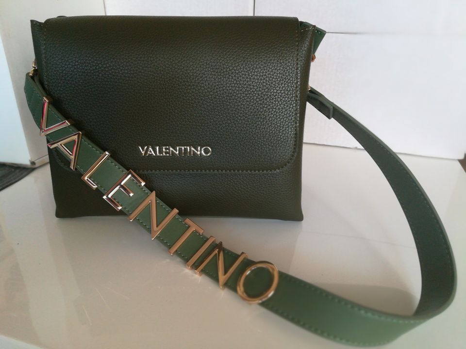 uusi!!! Valentino  ALEXIA***olkalaukku***