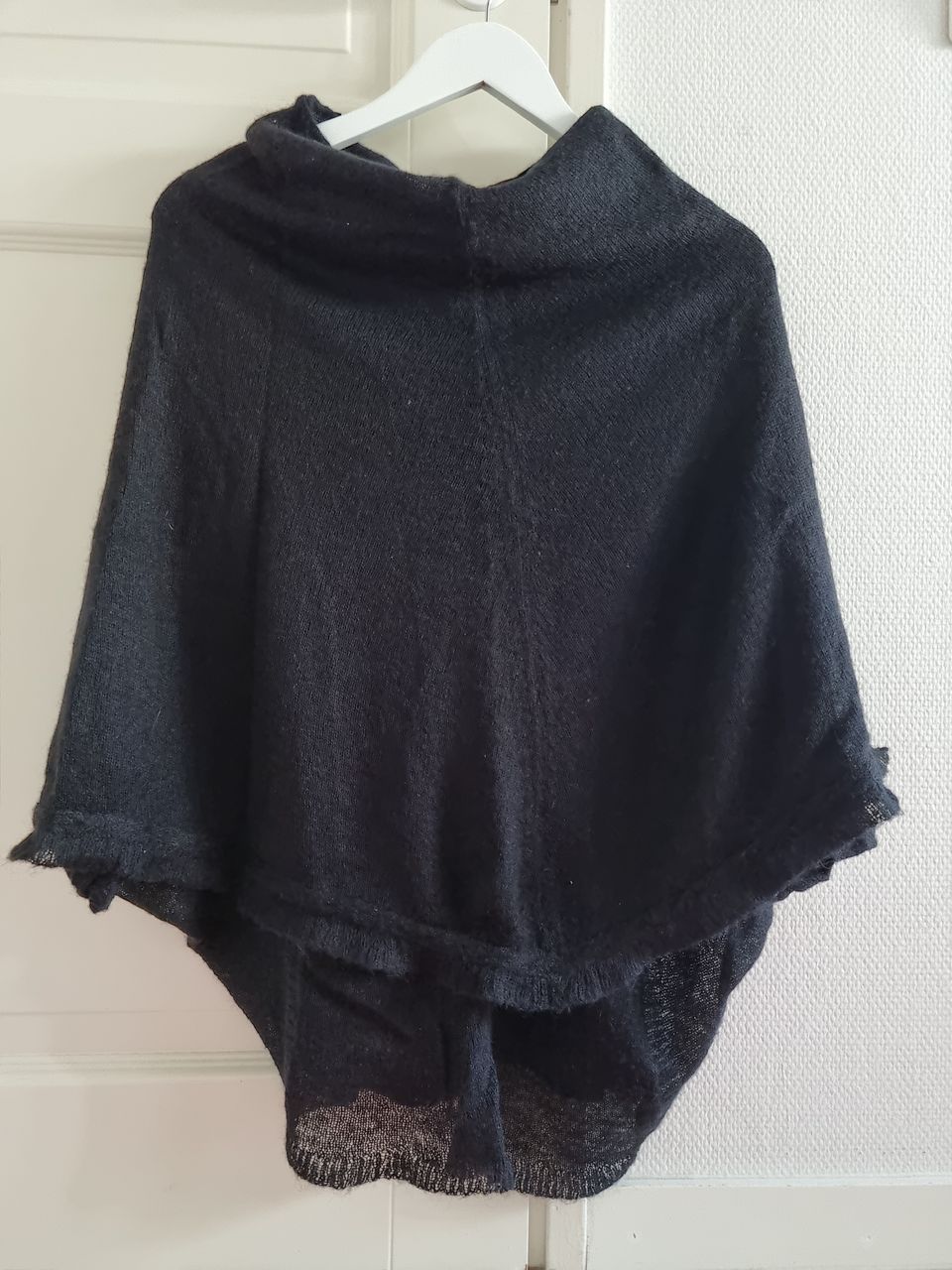 Object neule poncho