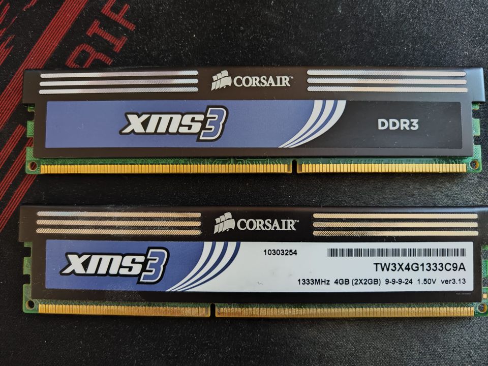 CORSAIR 2x2GB / DDR3 keskusmuisti