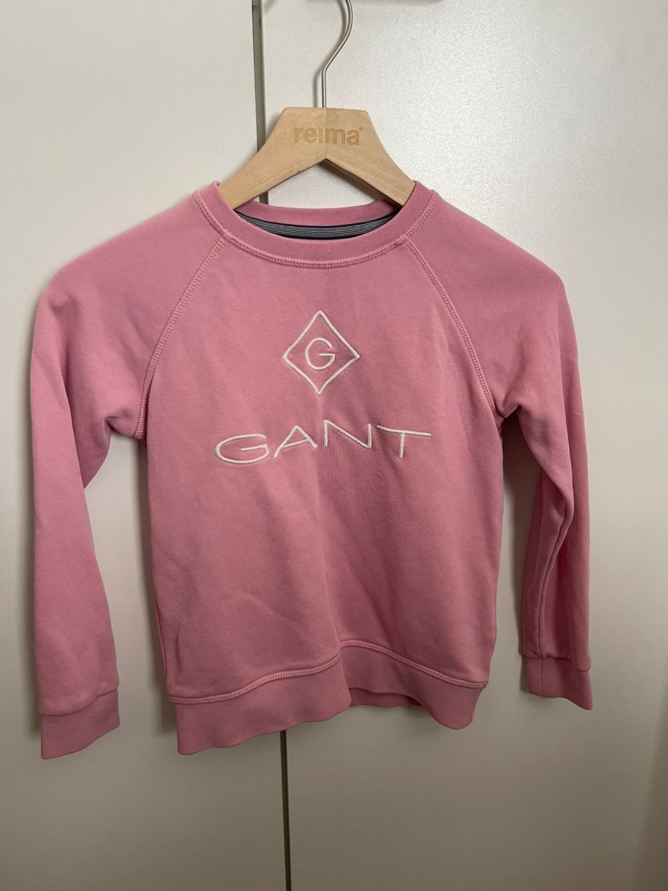 Gant vaaleanpunainen collegepusero koko 110/116