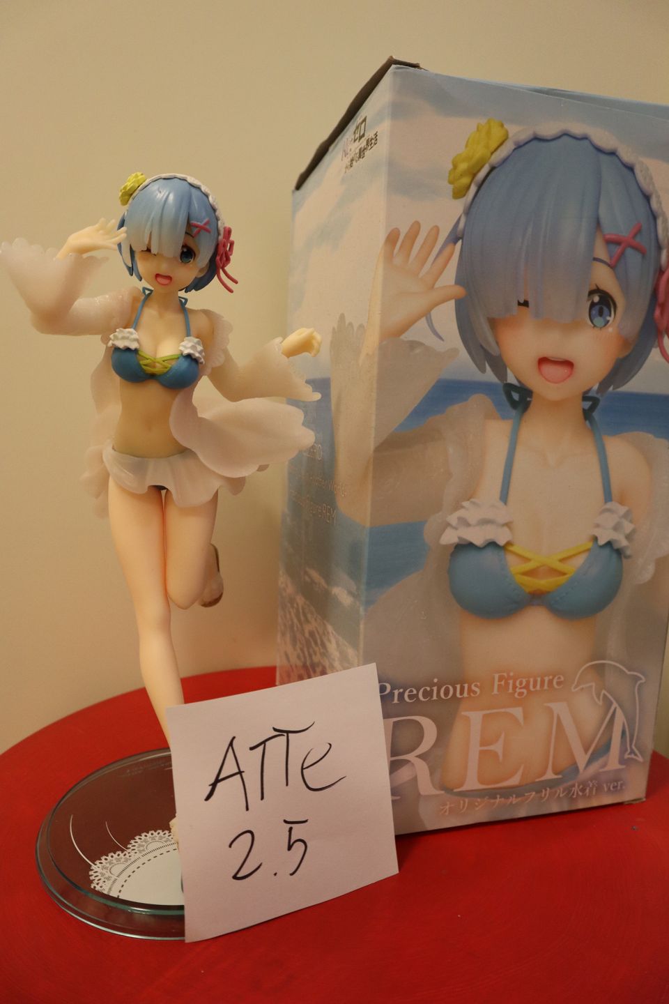 Rem swimsuit figuuri