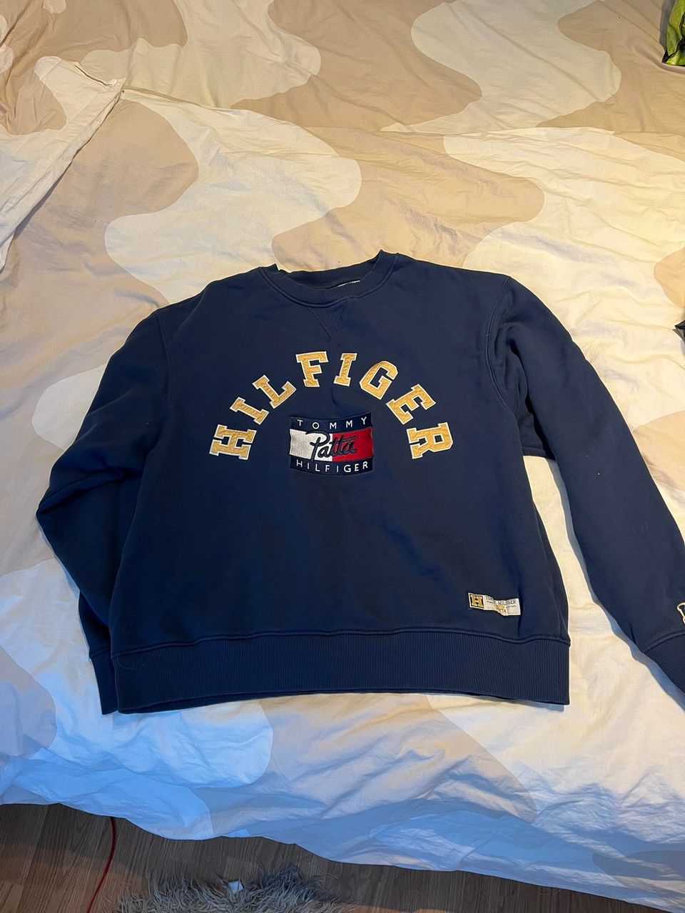 Tommy Hilfiger paita