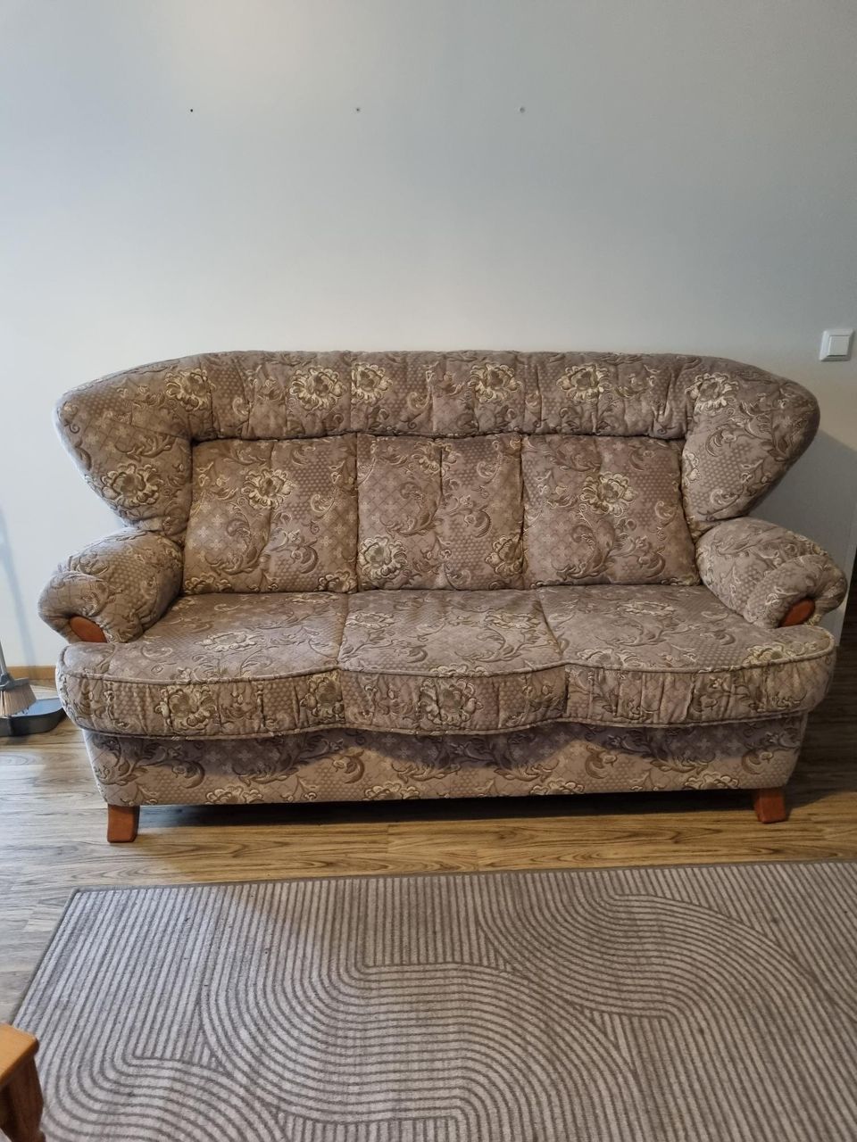 3 hengen sohva