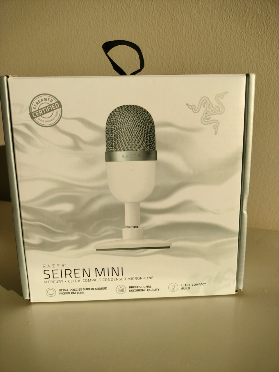 RAZER SEIREN MINI