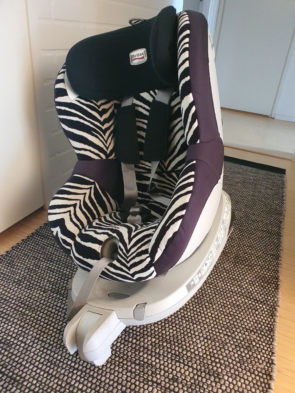 Britax Dualfix turvaistuin