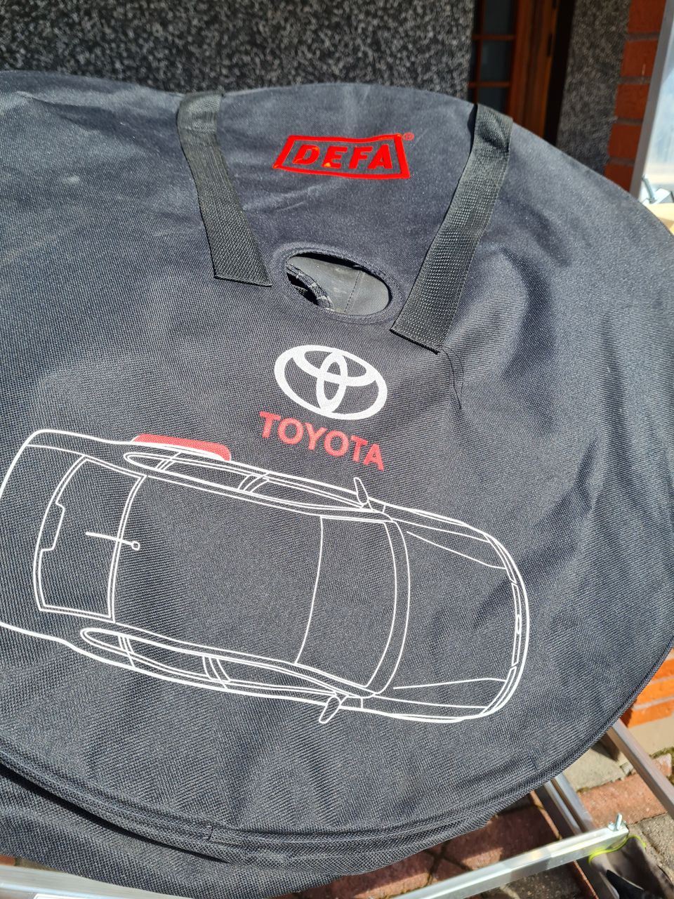 Defa, Toyota Avensis, rengaspussit 4 kpl