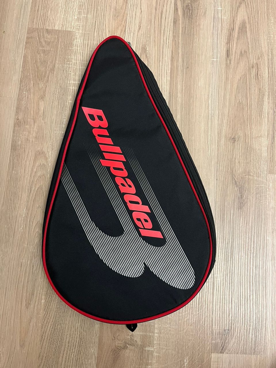 Bullpadel mailapussi