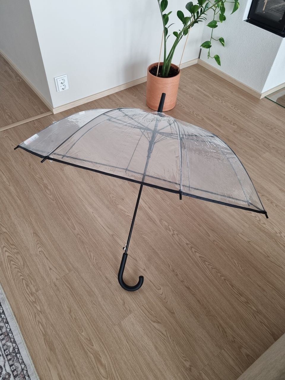 LASESSOR läpinäkyvä sateenvarjo UUSI
