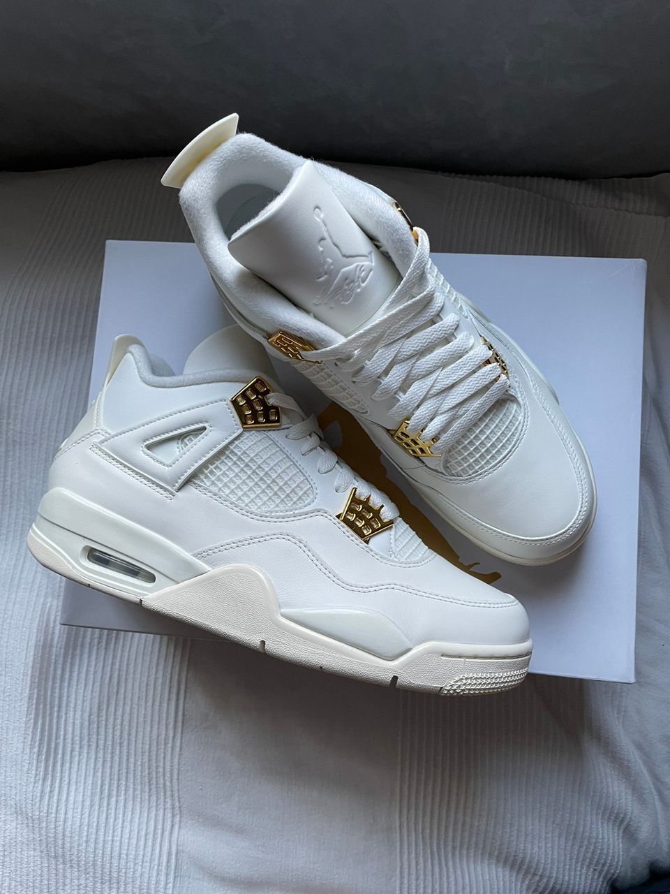 WMNS Air Jordan 4 Retro ”Metallic Gold”