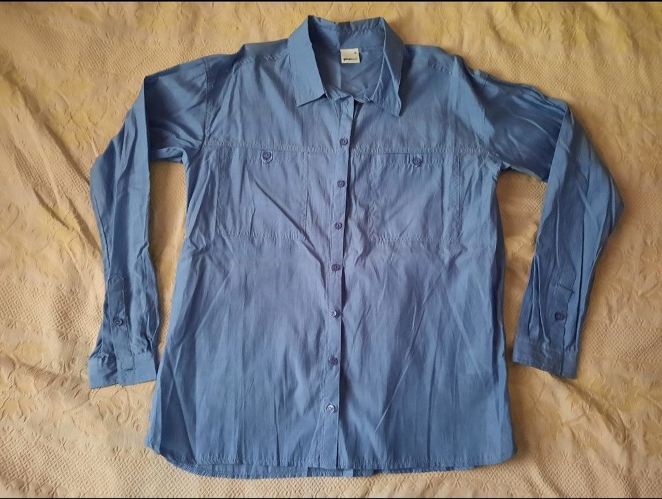 Käyttämätön sininen paitapusero. 36