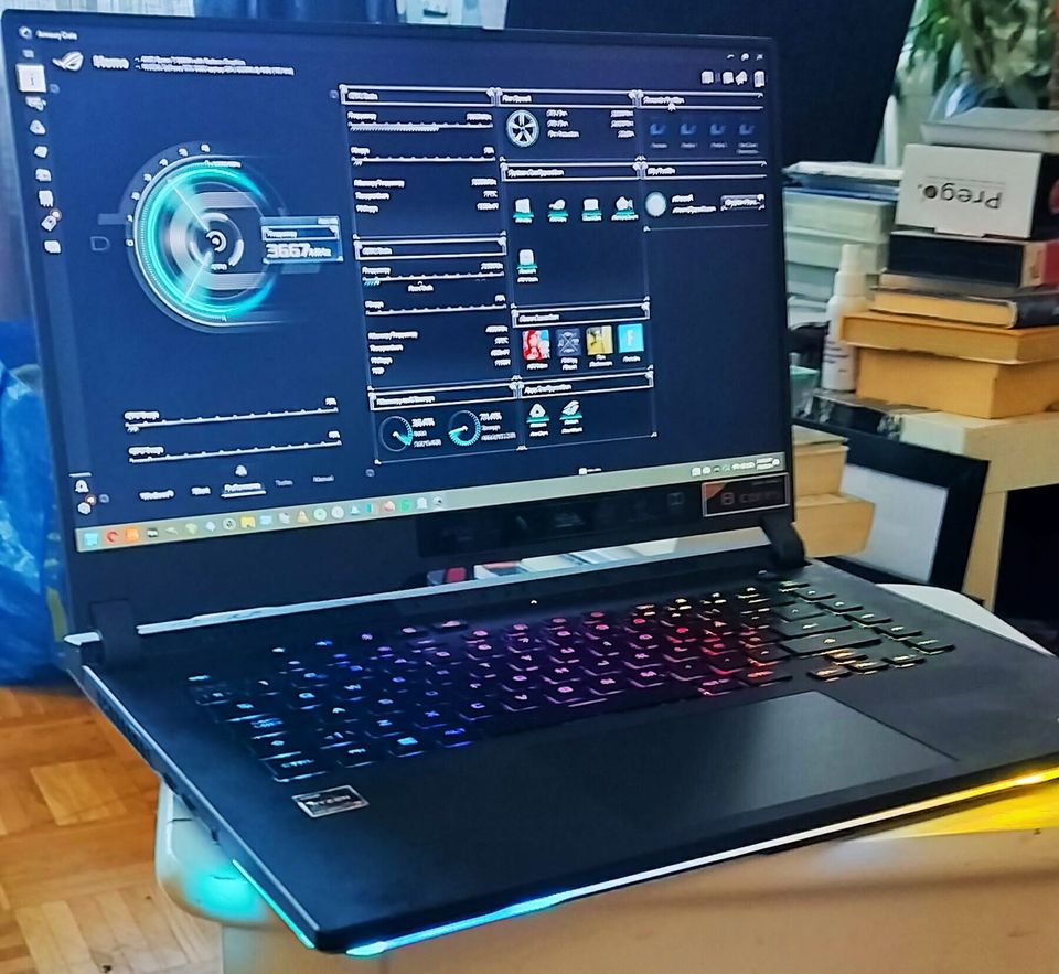 Asus Strix G513QM Pelikannettava