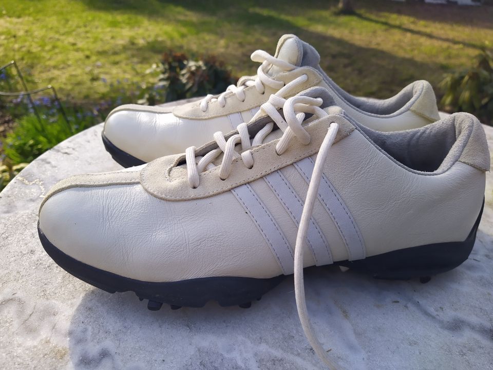 Naisten Adidas golf kengät
