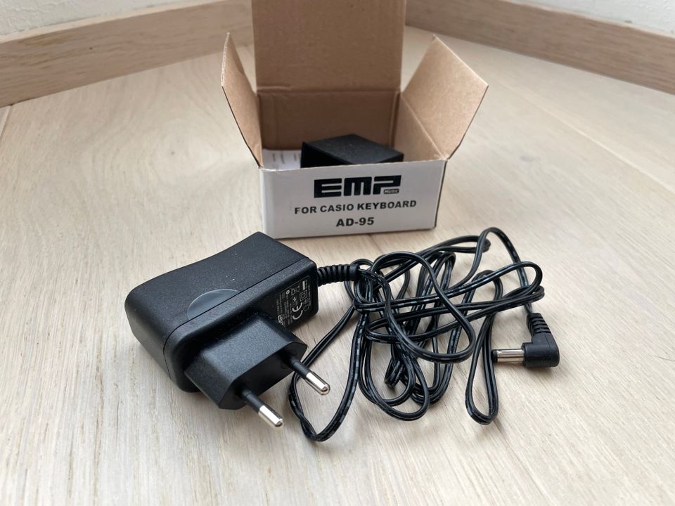 EMP Music Casio AD-95 adapteri (uusi)