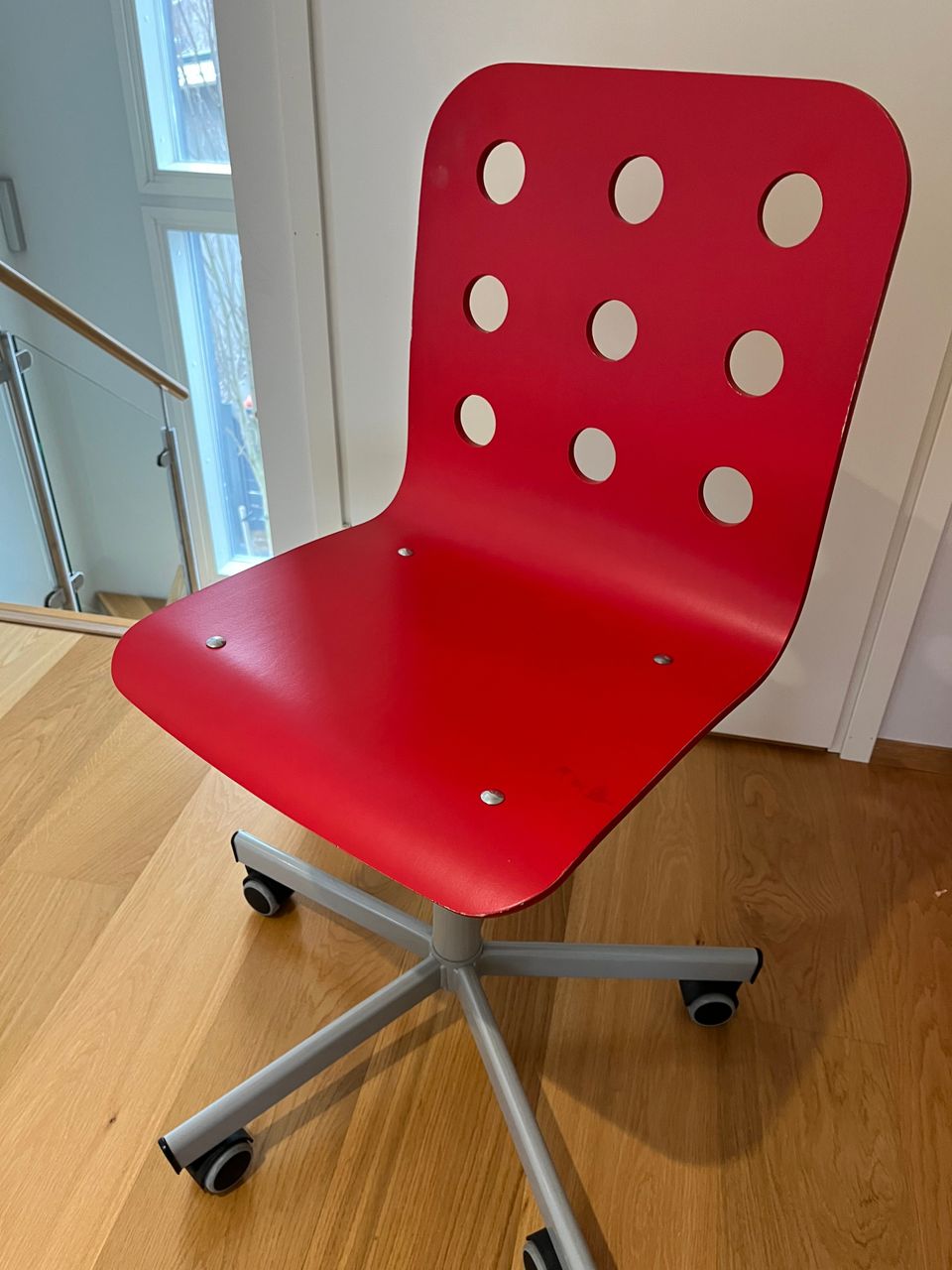 Työtuoli / Kirjoituspöydän tuoli / koulupöydän tuoli