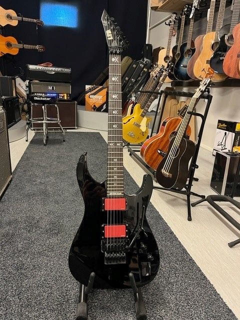 ESP LTD KH-602 Black Sähkökitara käytetty