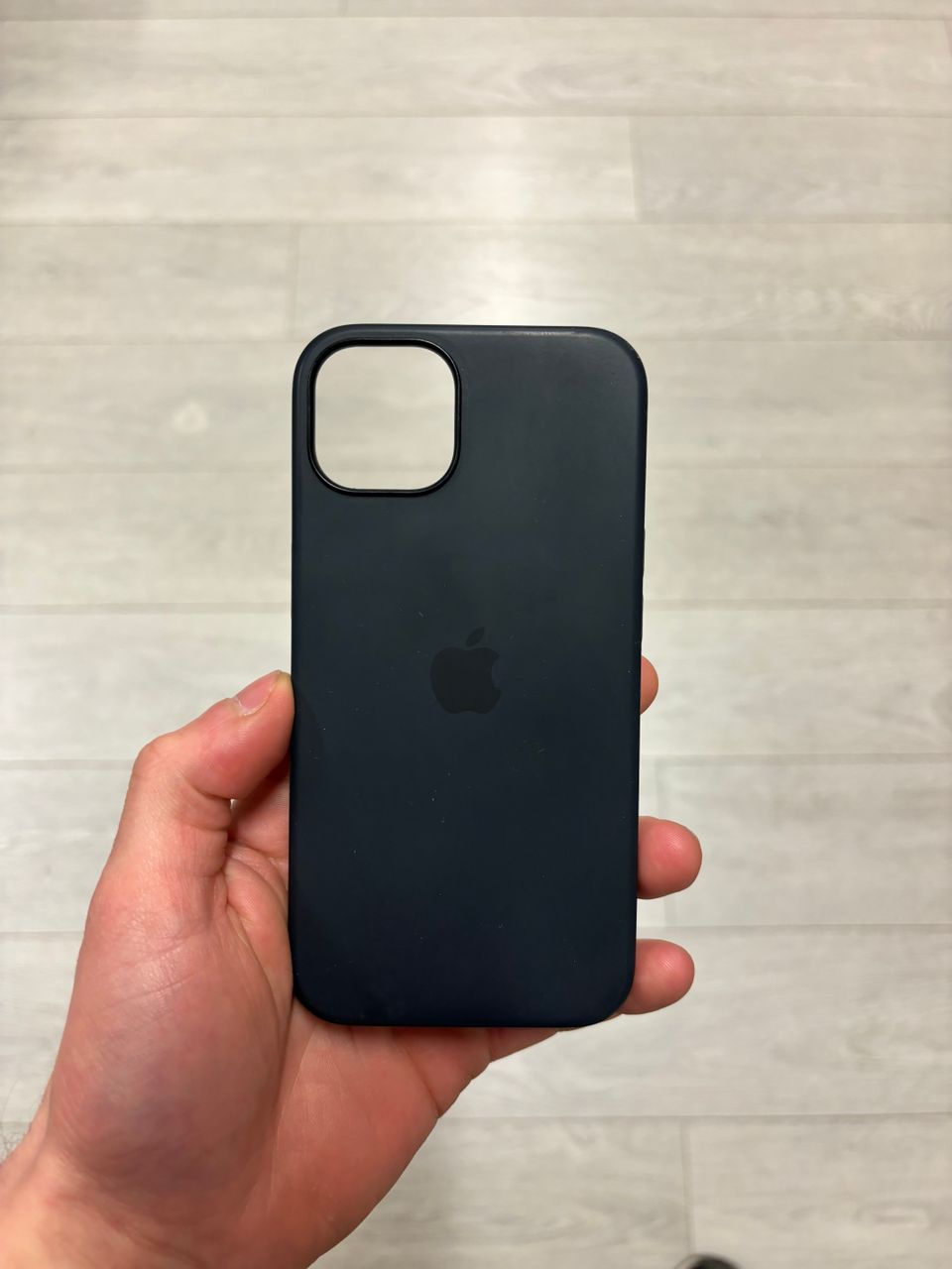 iPhone 13/14 Apple MagSafe silikonikuori
