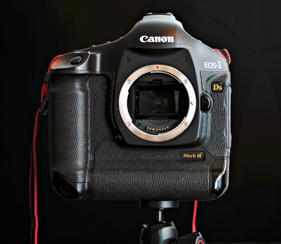 Canon EOS 1 Ds Mark III kamerarunko