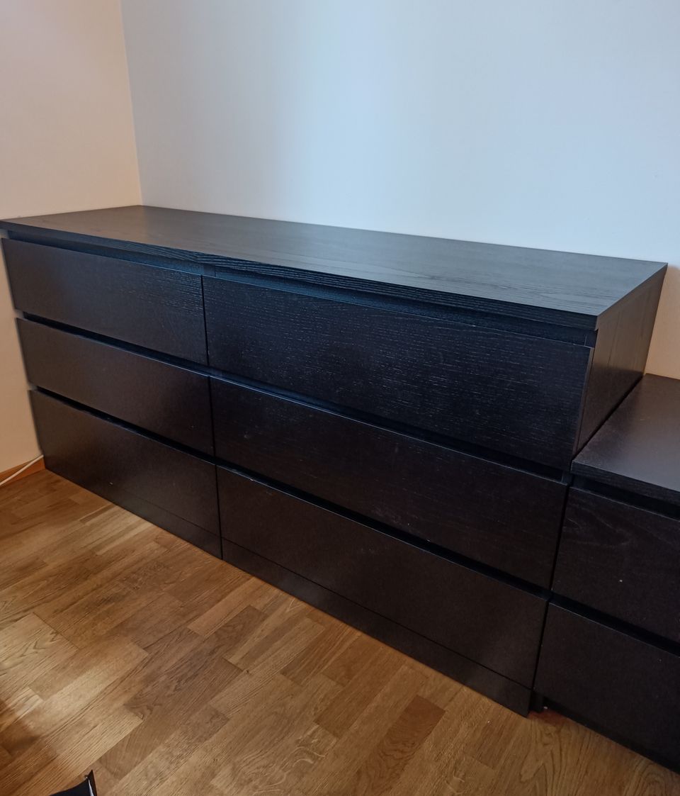 Ikea Malm lipasto