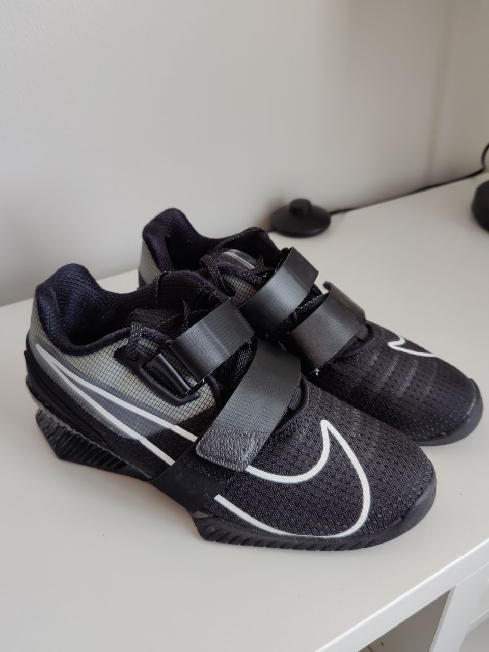 Nike Romaleos painonnostokengät koko 38.5