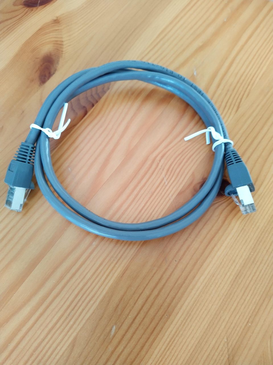 NETWORK Cable cat 6. Pituus 1m