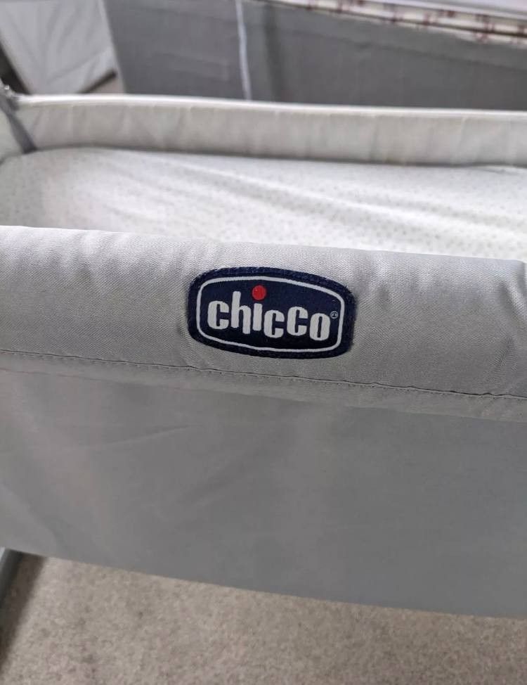 Chicco Next2Me sivuvaunusänky pinnasänky