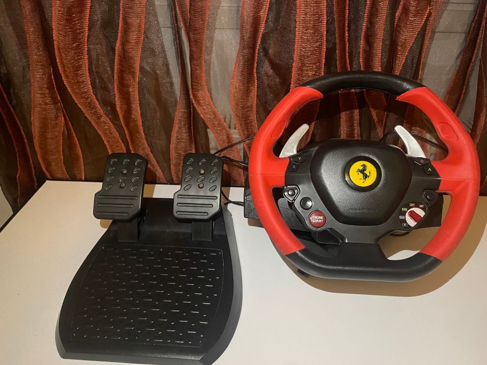 Xbox ferrari ratti ja polkimet