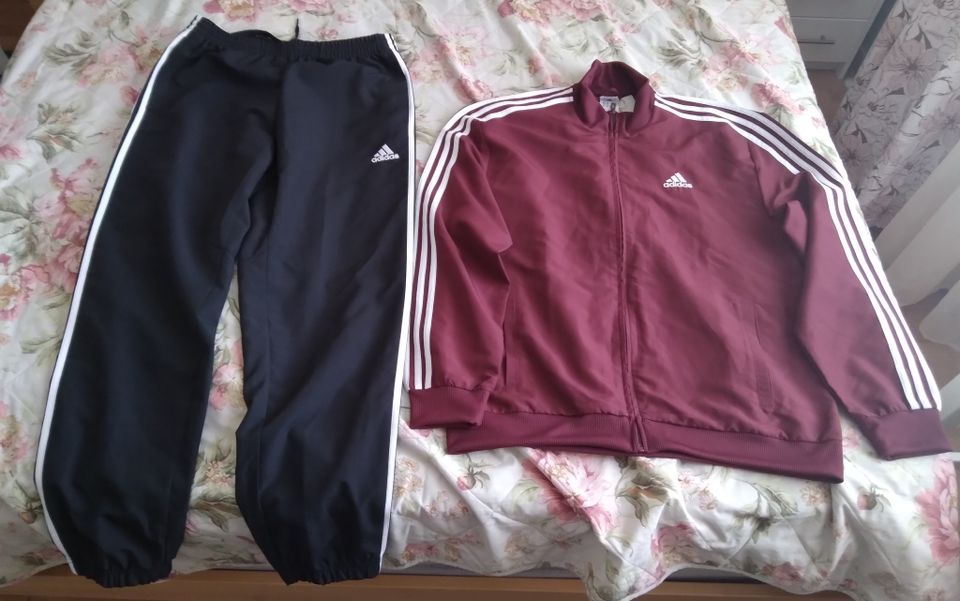 Miesten Adidas ulkoilupuku koko M