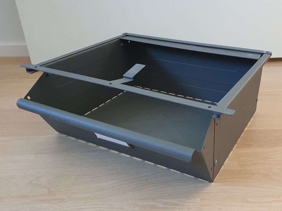 Ikea Ivar laatikko musta