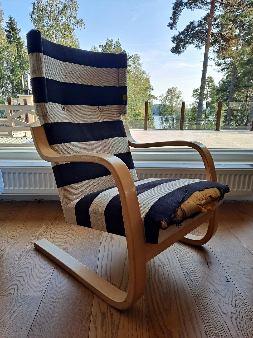 Artek Alvar Aalto nojatuoli