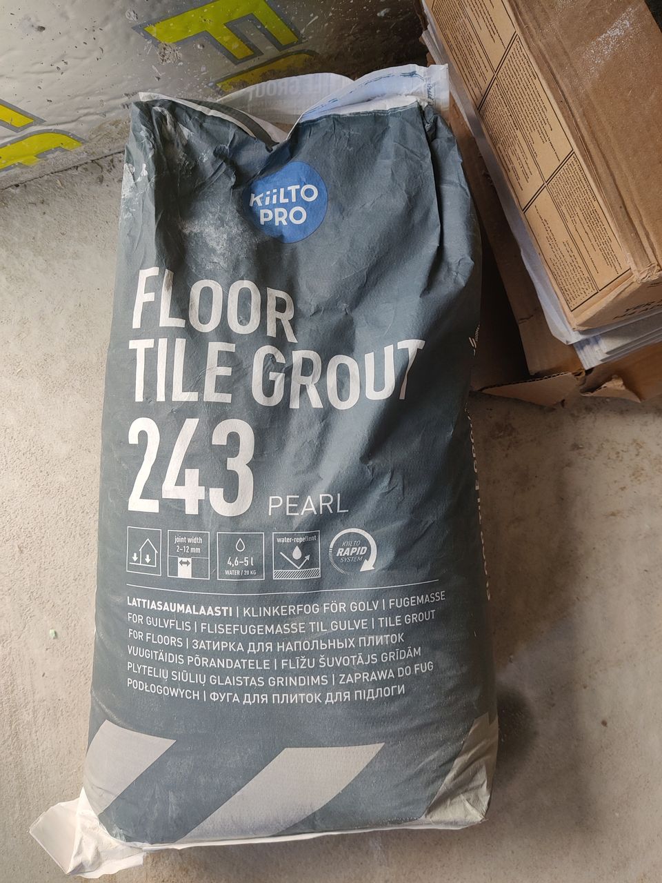 Lattiasaumalaasti Kiilto Pro Floor Tile grout 243 pearl 20kg