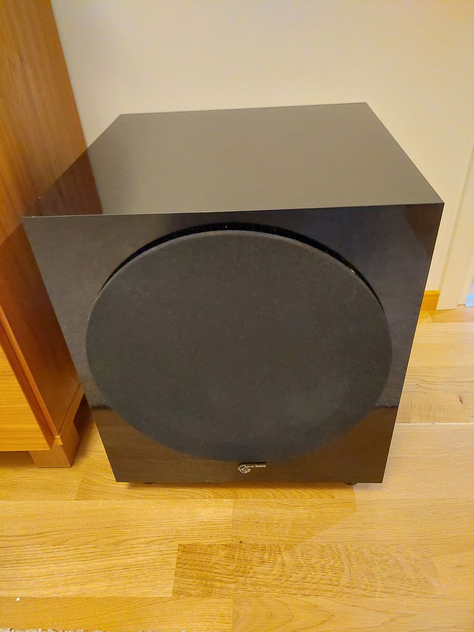 Audiopro B1.35 subwoofer