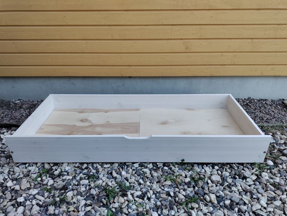 Sängynaluslaatikko puuta (150 X 64)